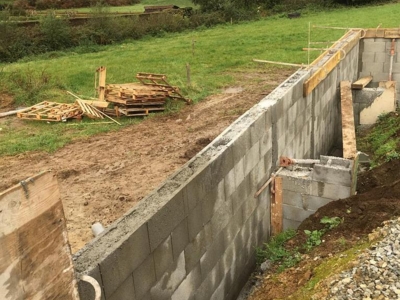 Mur banché à Morlaix